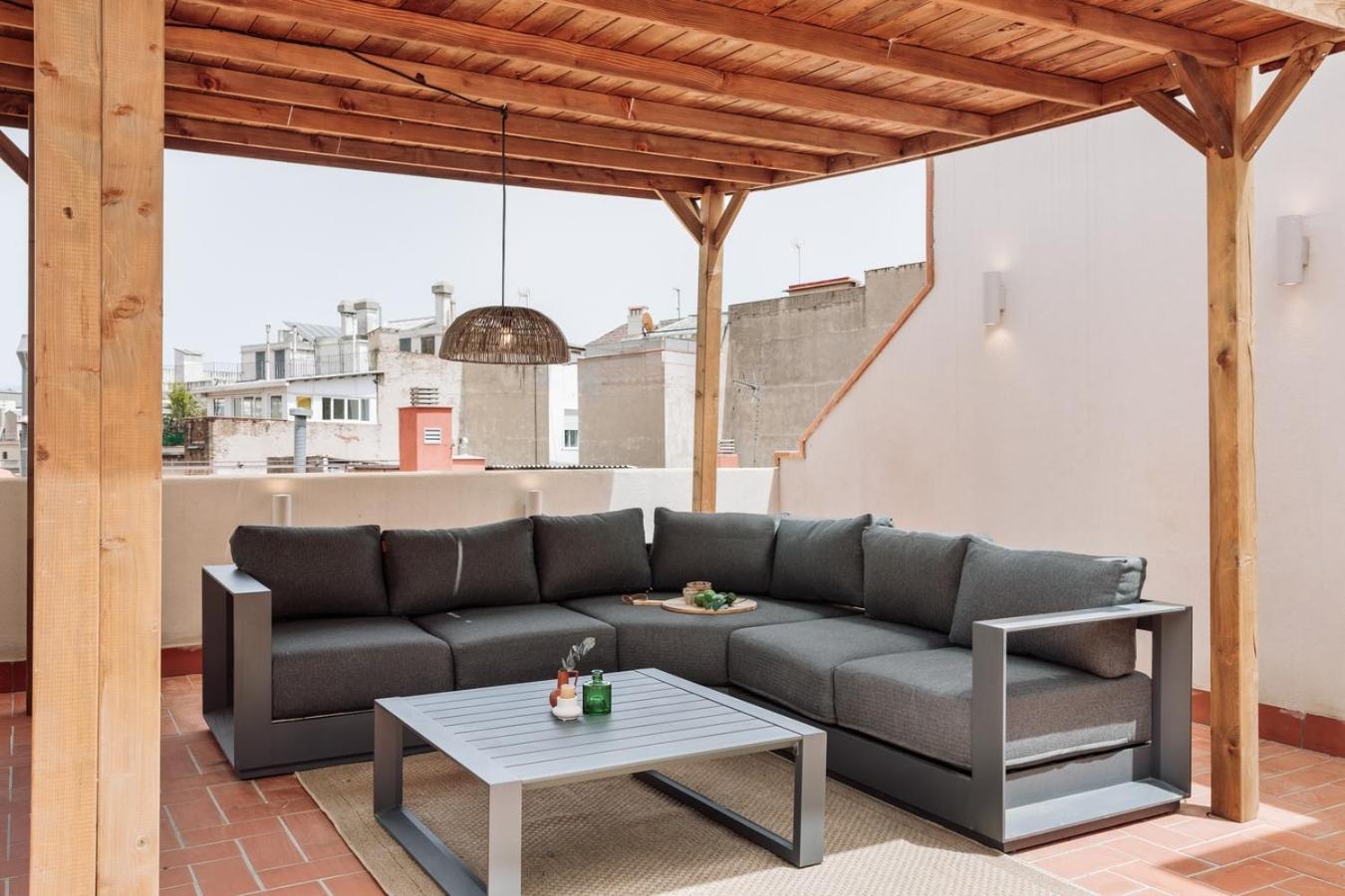 Baronissi - 2 Bedrooms And Terrace In Ciutat Vella *