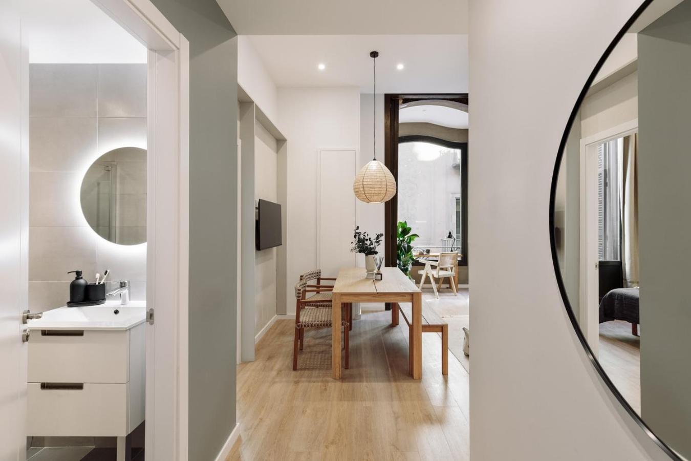 Baronissi - 2 Bedrooms And Terrace In Ciutat Vella Barcelona