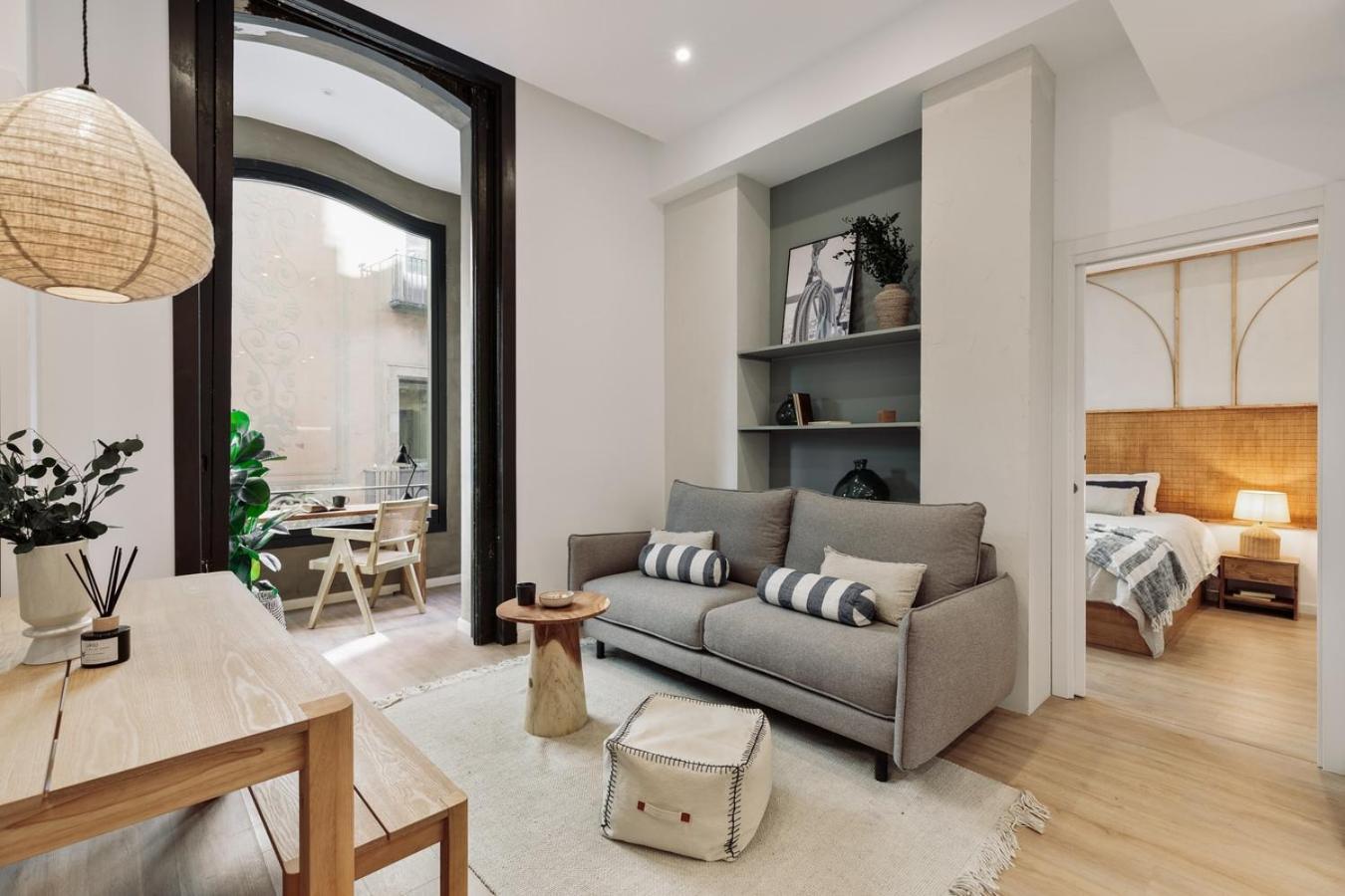 Baronissi - 2 Bedrooms And Terrace In Ciutat Vella *